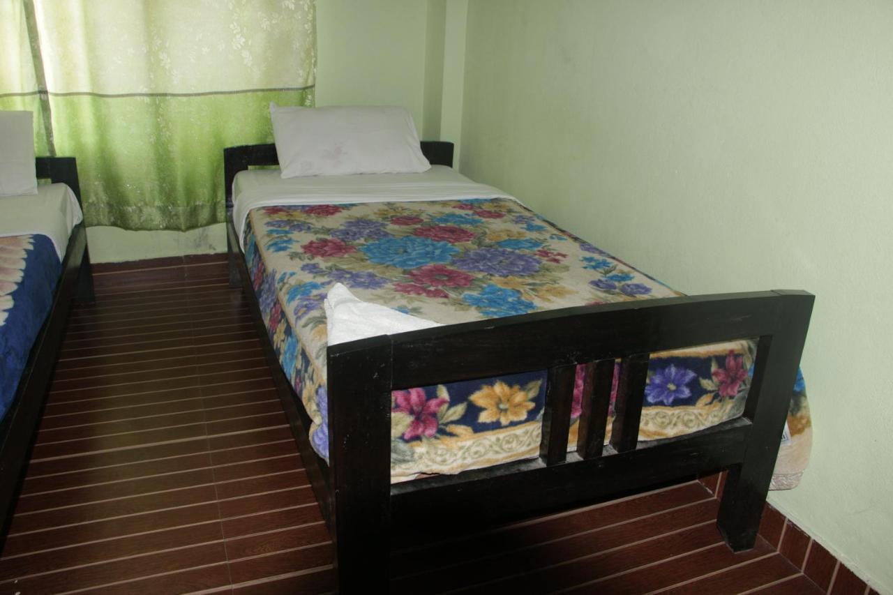 Harry Guest House & Restaurant Ποκάρα Εξωτερικό φωτογραφία